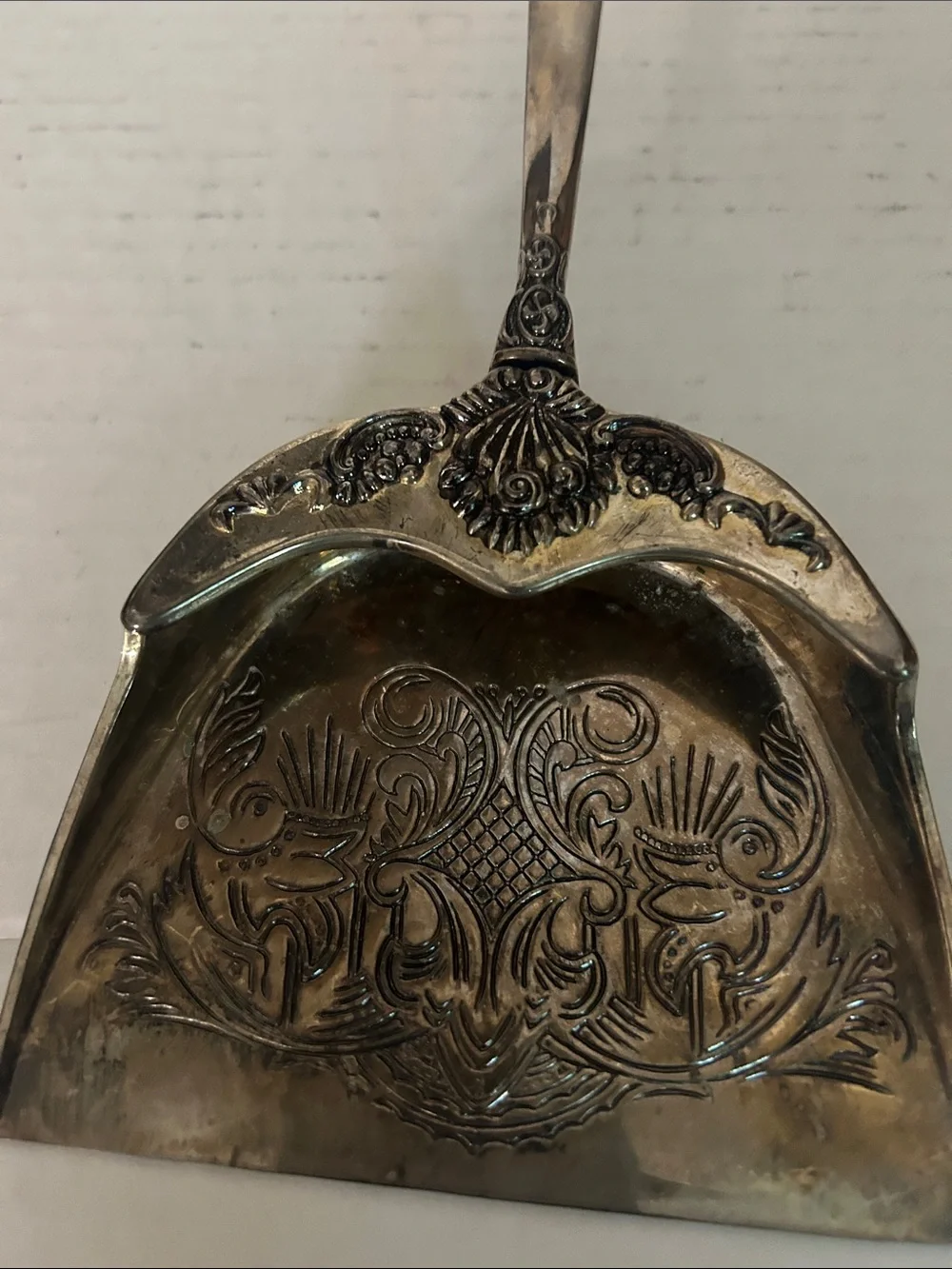 Godinger Silver Ornate Serving Dustpan